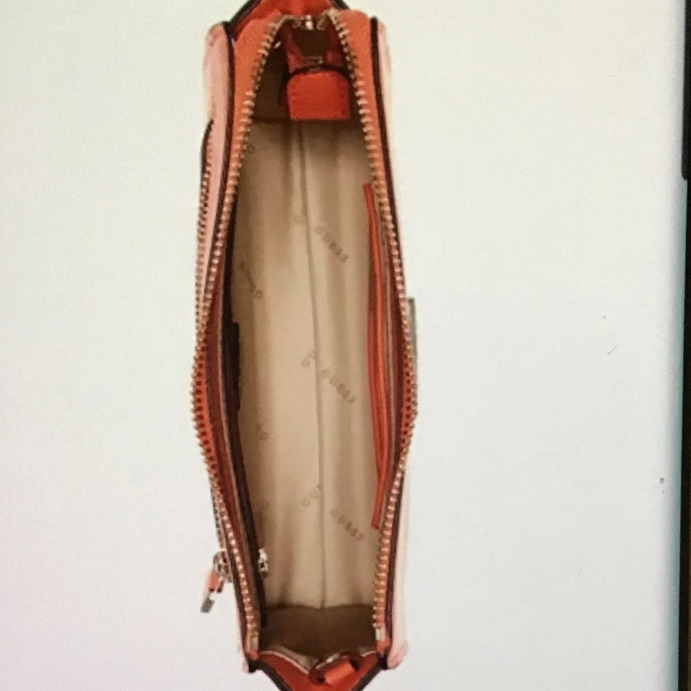 Guess - Picture 2 of 9